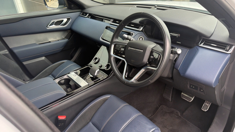 Land Rover Range Rover Velar 2.0 D200 R-Dynamic SE 5dr Auto Diesel Estate